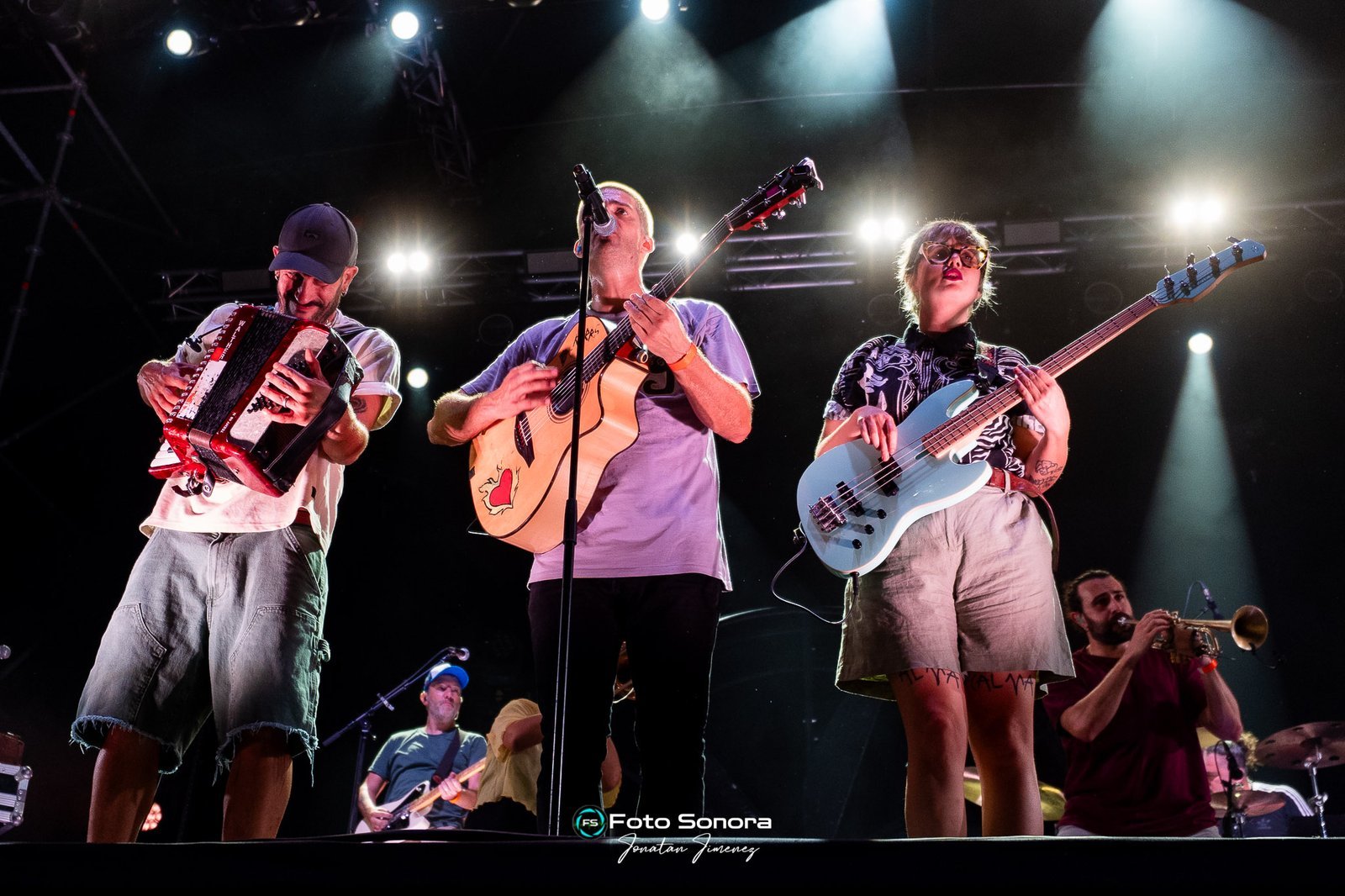 Crónica de Els Catarres; conquistan Santa Coloma en la Festa mayor del 2025