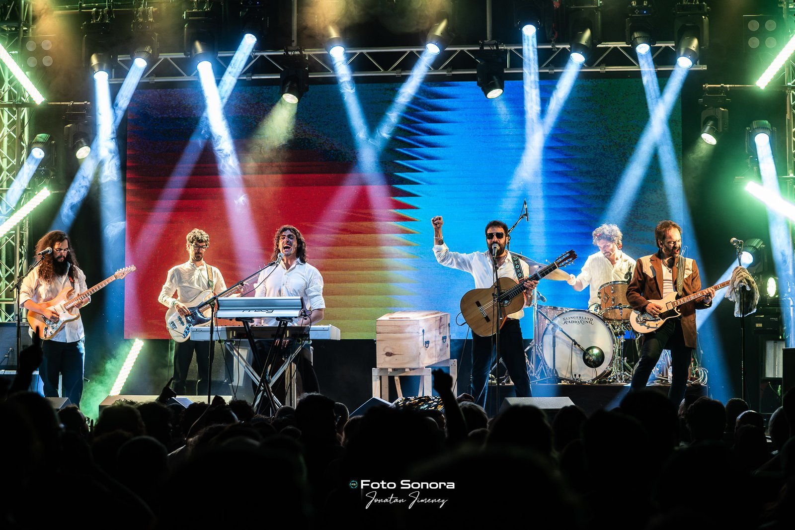 Crónica concierto de Los Estanques & El Canijo de Jerez en Sala Salamandra en Barcelona: “Lágrimas de Plomo Fundido” en vivo, un espectáculo único en 2025