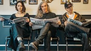  «Sopa de Cabra, Suu y Mon DJ renuevan ‘Camins’ por el 25º aniversario y los 40 años de la banda»